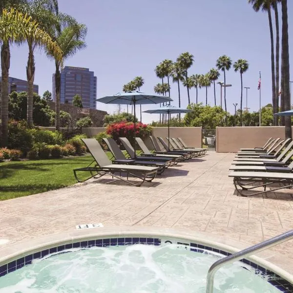 Embassy Suites by Hilton San Diego La Jolla