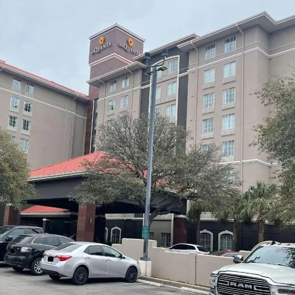 La Quinta by Wyndham San Antonio Airport