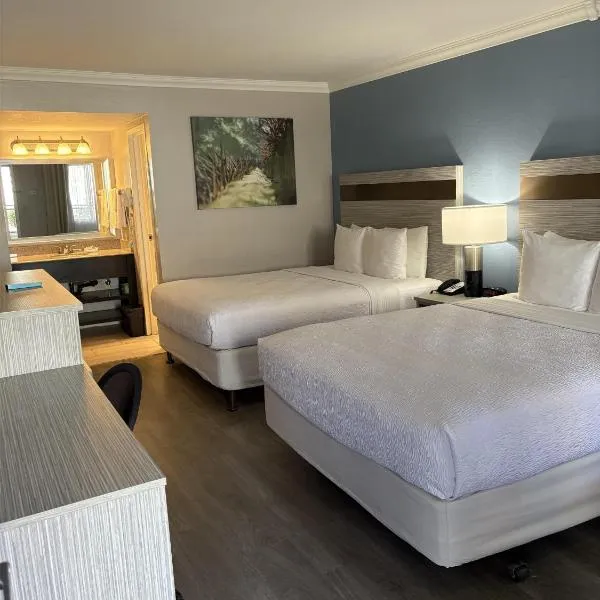Best Western InnSuites Phoenix Hotel & Suites